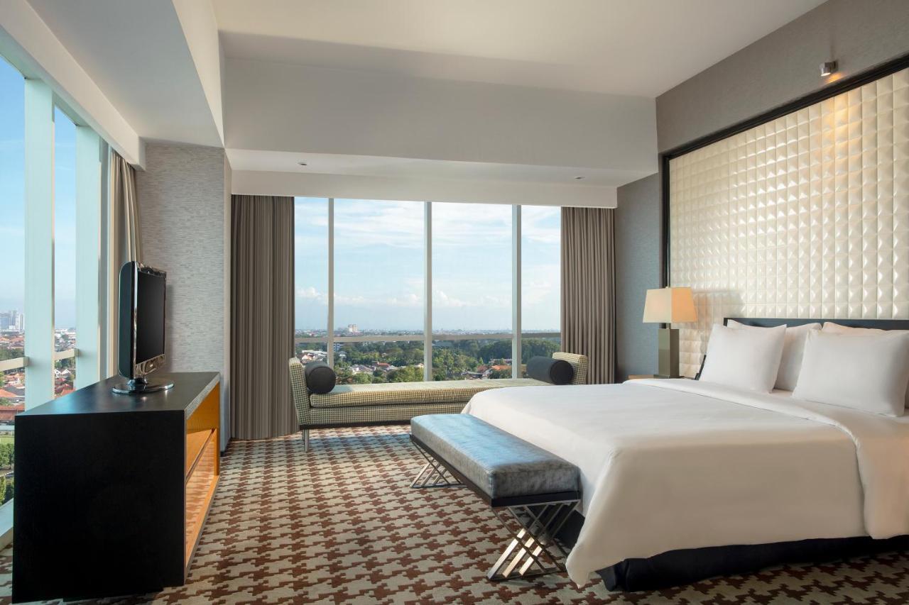 Artotel Ts Suites Surabaya Exterior photo